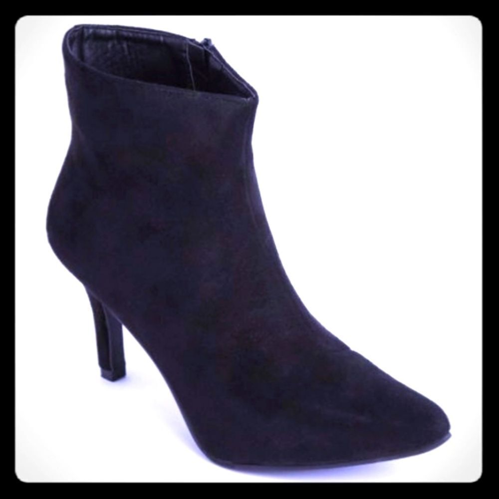 Women's Black Faux Suede Stiletto booties sz 8/9